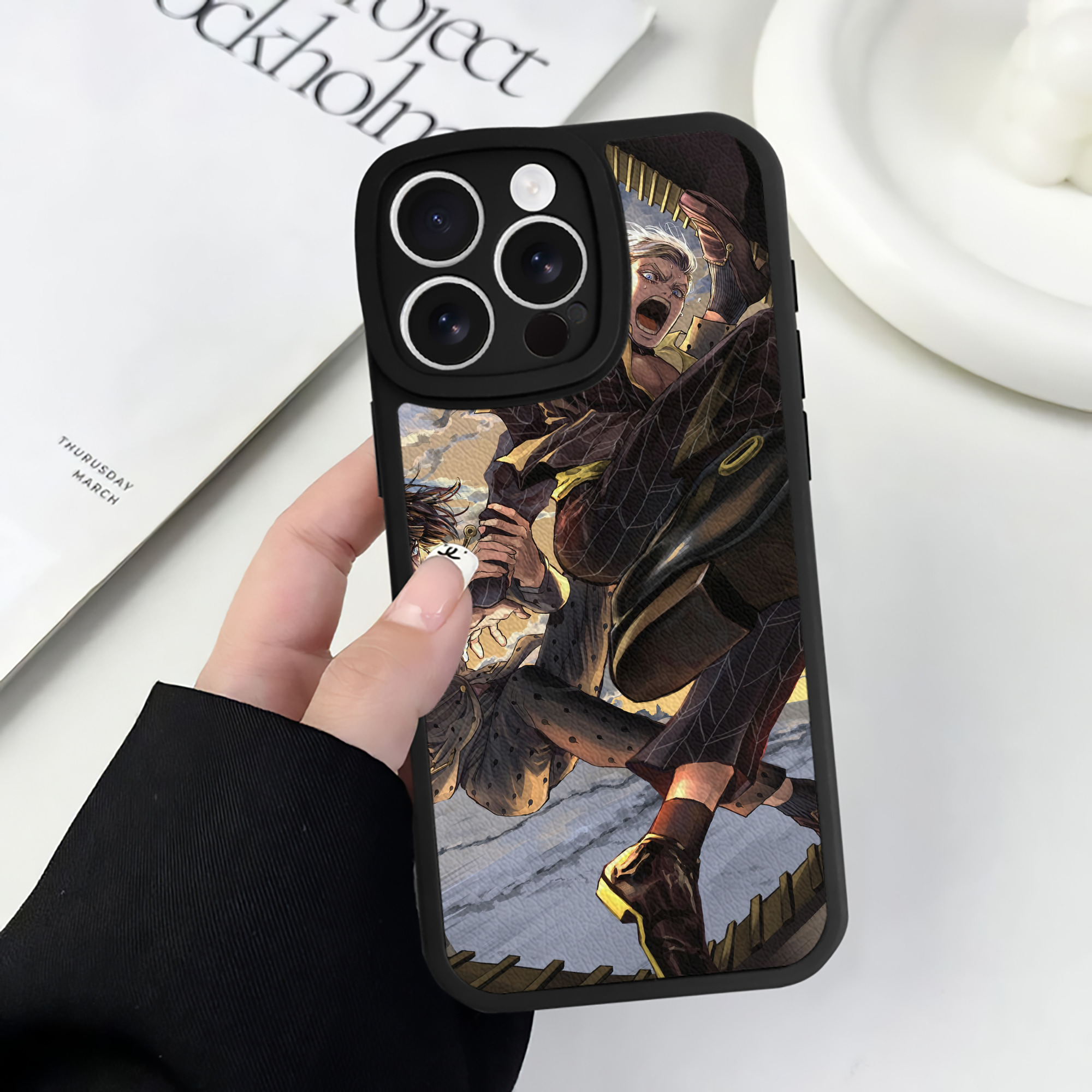 （画像用） ジョジョの奇妙な冒険 JoJo's Bizarre Adventure 【iPhone 16シリーズ対応】シリコンスマホケース（レザー調） 材質：シリコン